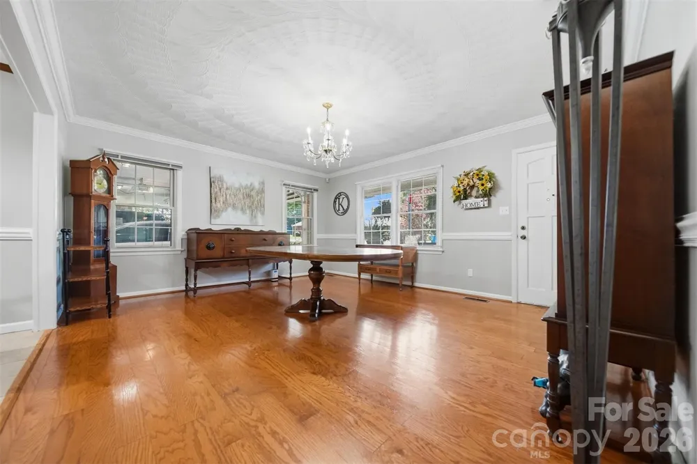 3210 W Calvin Street Claremont, NC 28610
