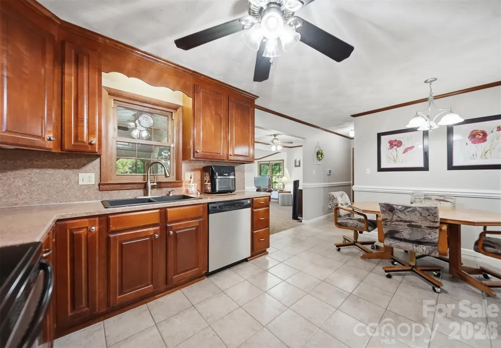 3210 W Calvin Street Claremont, NC 28610