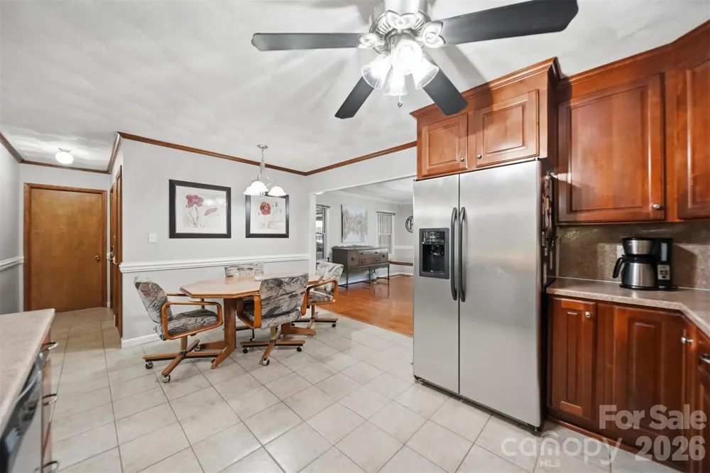 3210 W Calvin Street Claremont, NC 28610