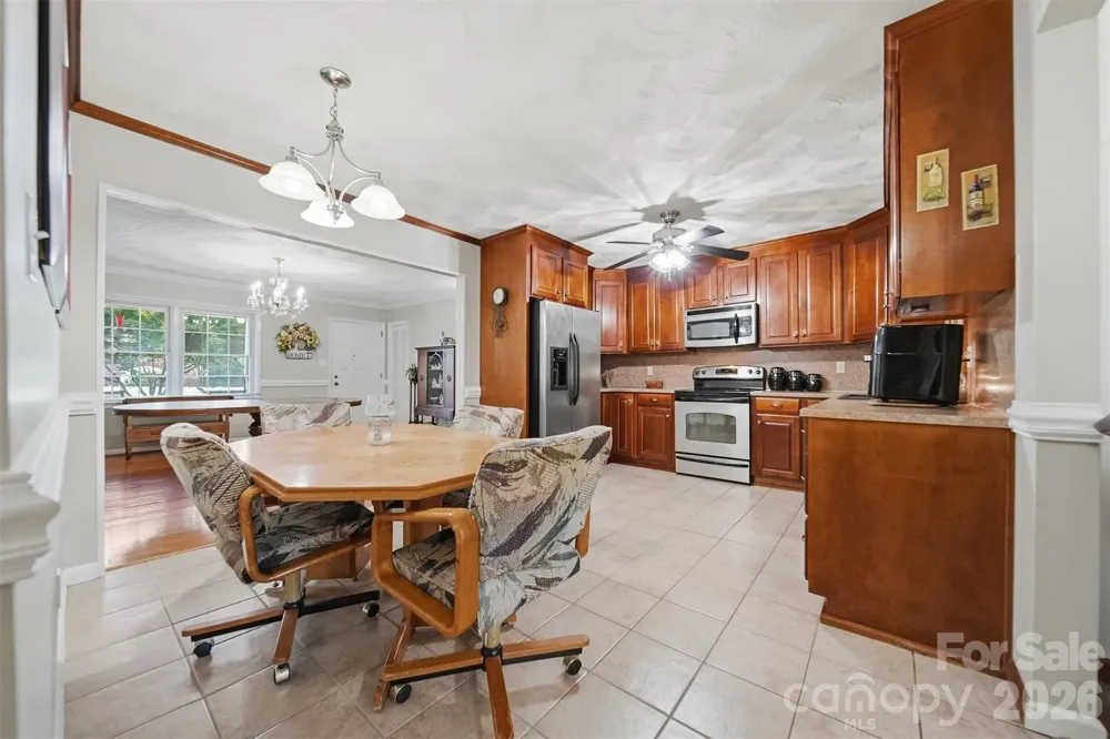 3210 W Calvin Street Claremont, NC 28610