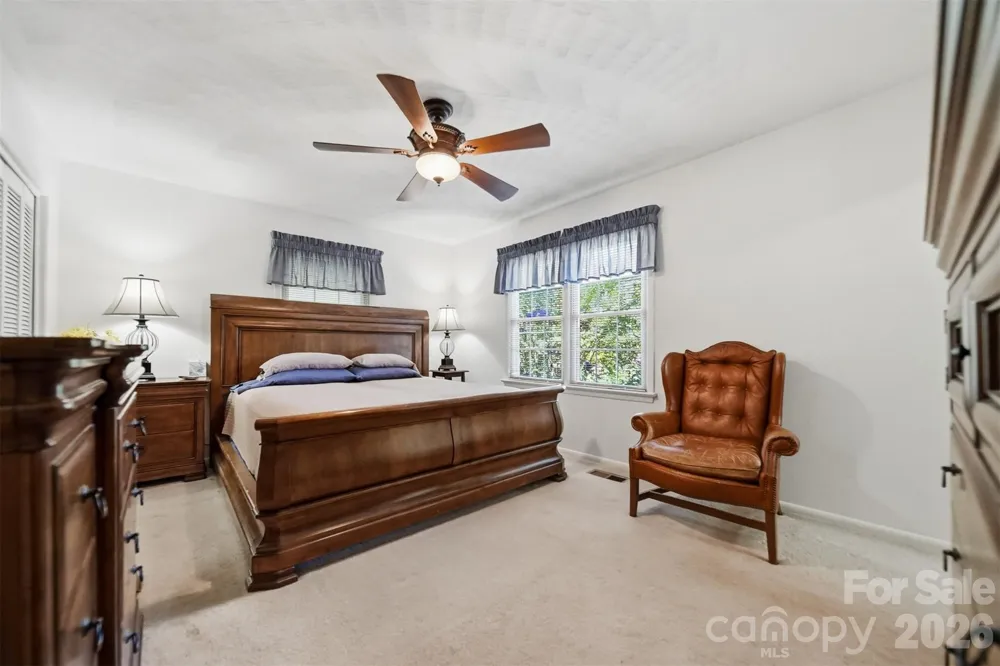 3210 W Calvin Street Claremont, NC 28610