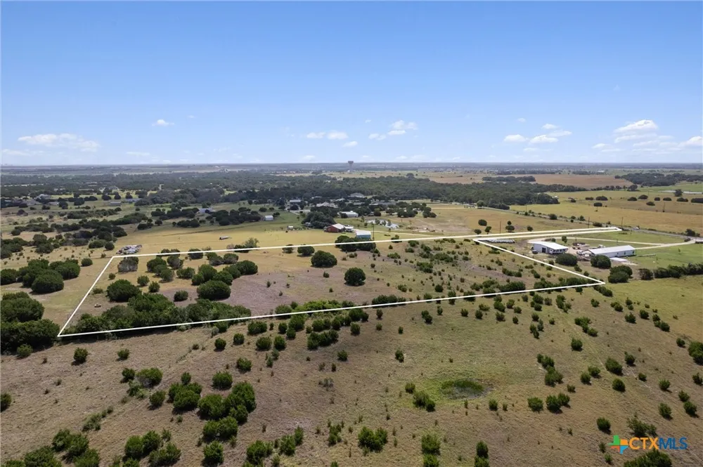 1400 County Road 221 Florence, TX 76527