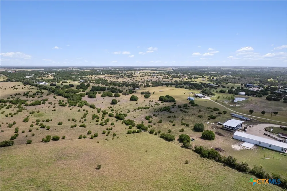 1400 County Road 221 Florence, TX 76527