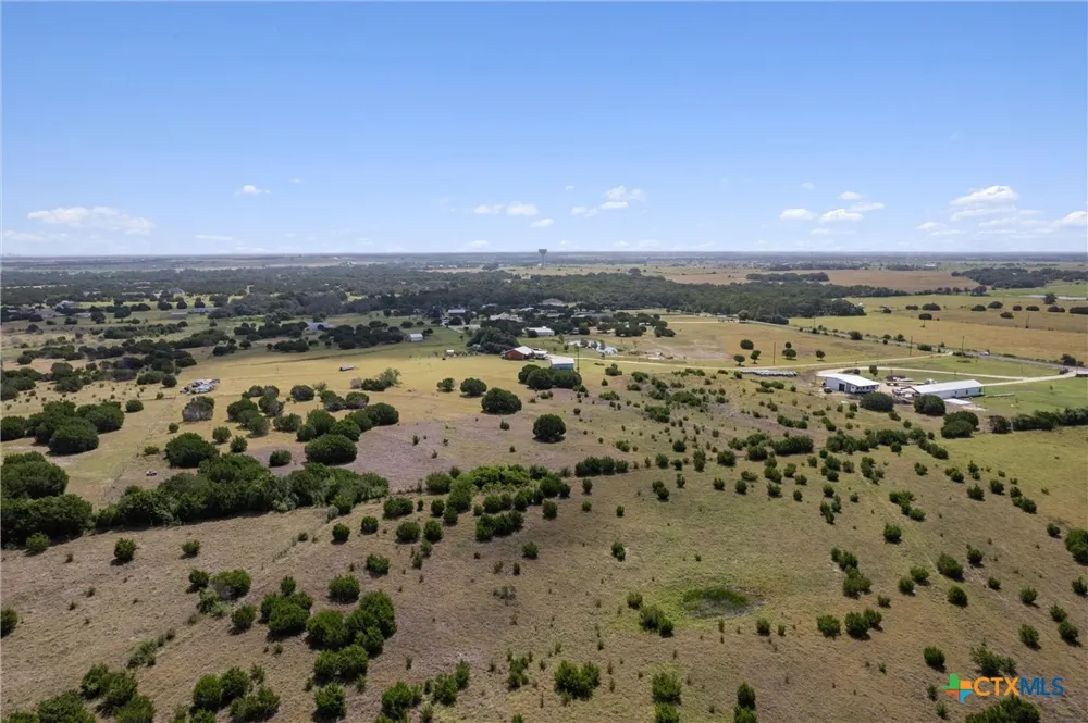 1400 County Road 221 Florence, TX 76527