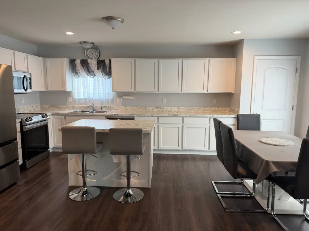 3963 Lotus Landing Circle Waterford, MI 48329