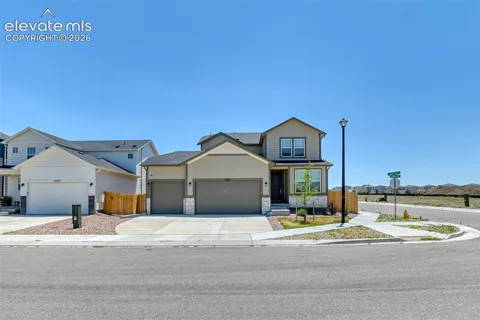 6543 Kit Fox Court