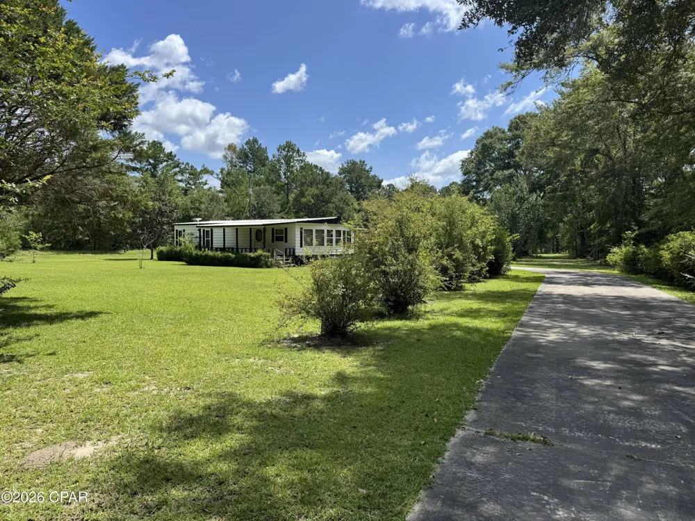 1929 Holmes Creek Road Graceville, FL 32440