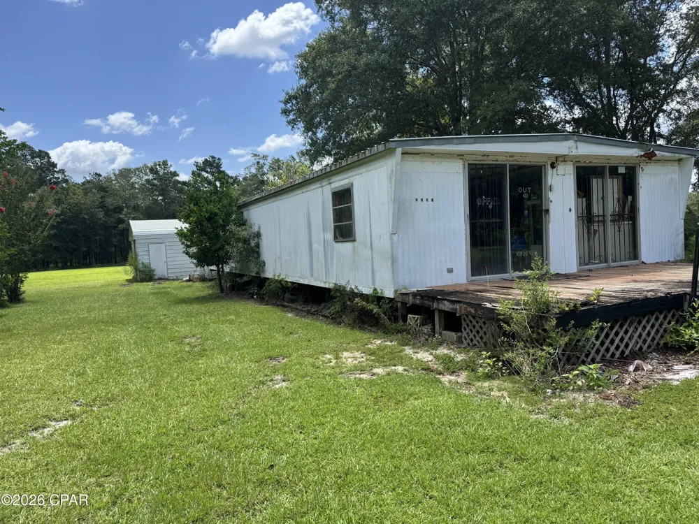 1929 Holmes Creek Road Graceville, FL 32440