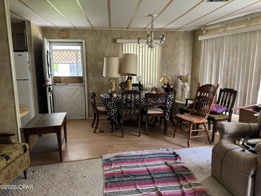 1929 Holmes Creek Road Graceville, FL 32440