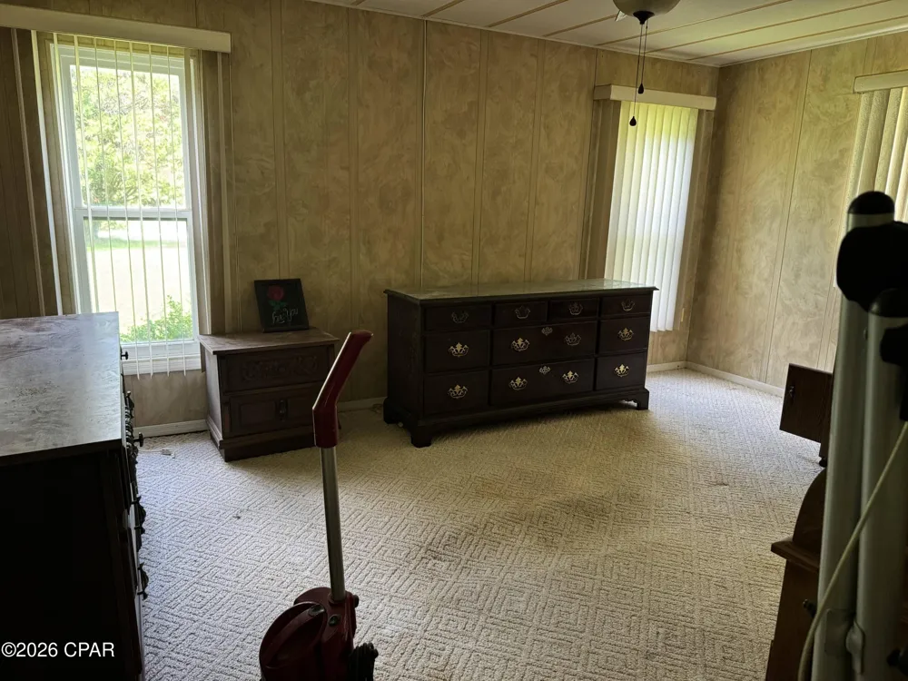 1929 Holmes Creek Road Graceville, FL 32440