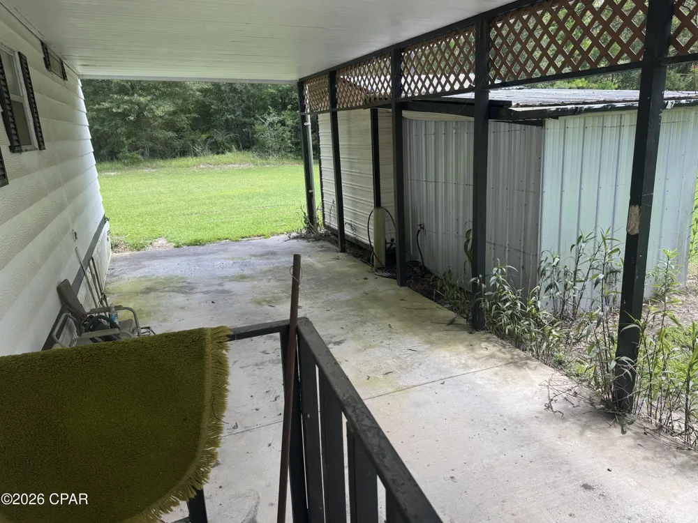 1929 Holmes Creek Road Graceville, FL 32440