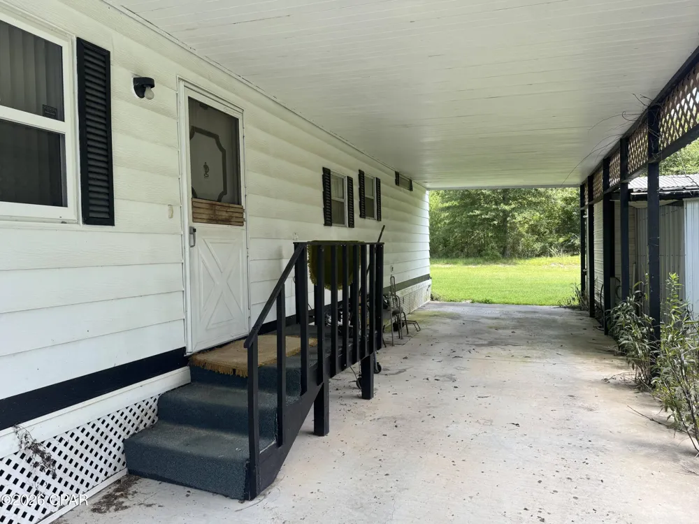1929 Holmes Creek Road Graceville, FL 32440
