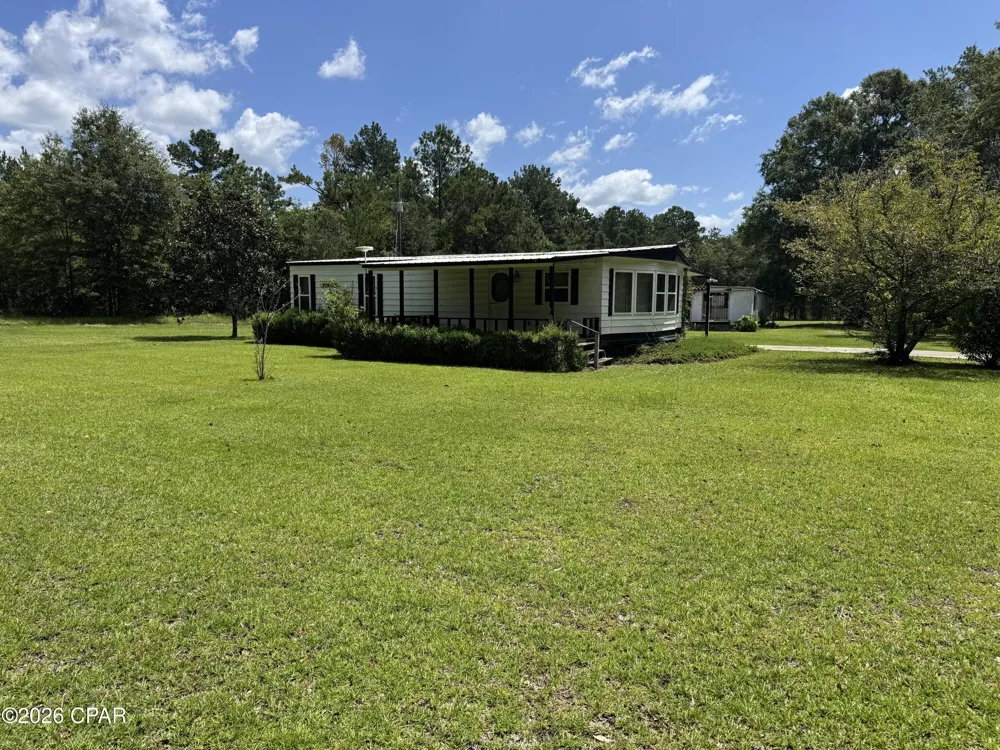 1929 Holmes Creek Road Graceville, FL 32440