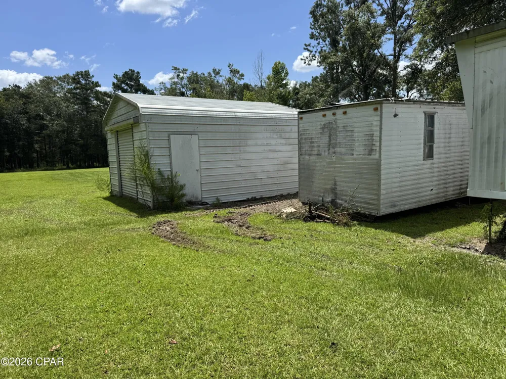 1929 Holmes Creek Road Graceville, FL 32440