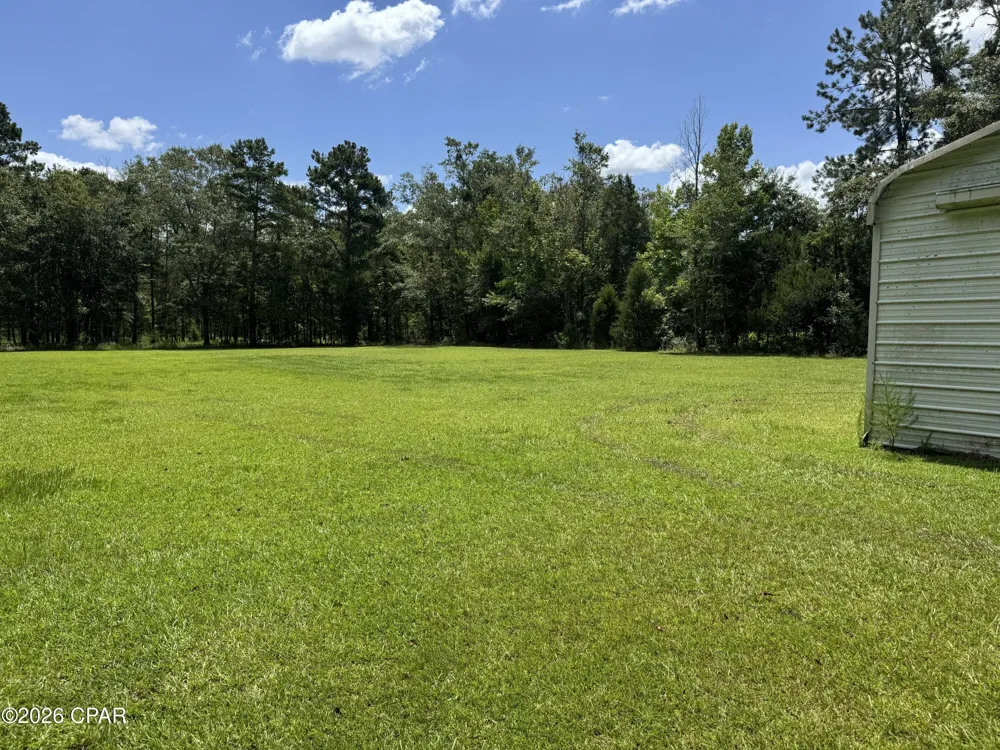 1929 Holmes Creek Road Graceville, FL 32440