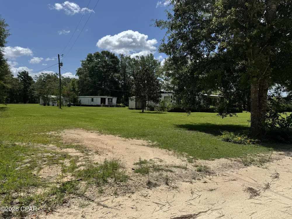 1929 Holmes Creek Road Graceville, FL 32440