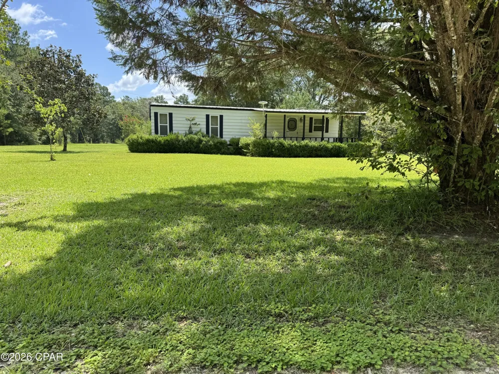 1929 Holmes Creek Road Graceville, FL 32440