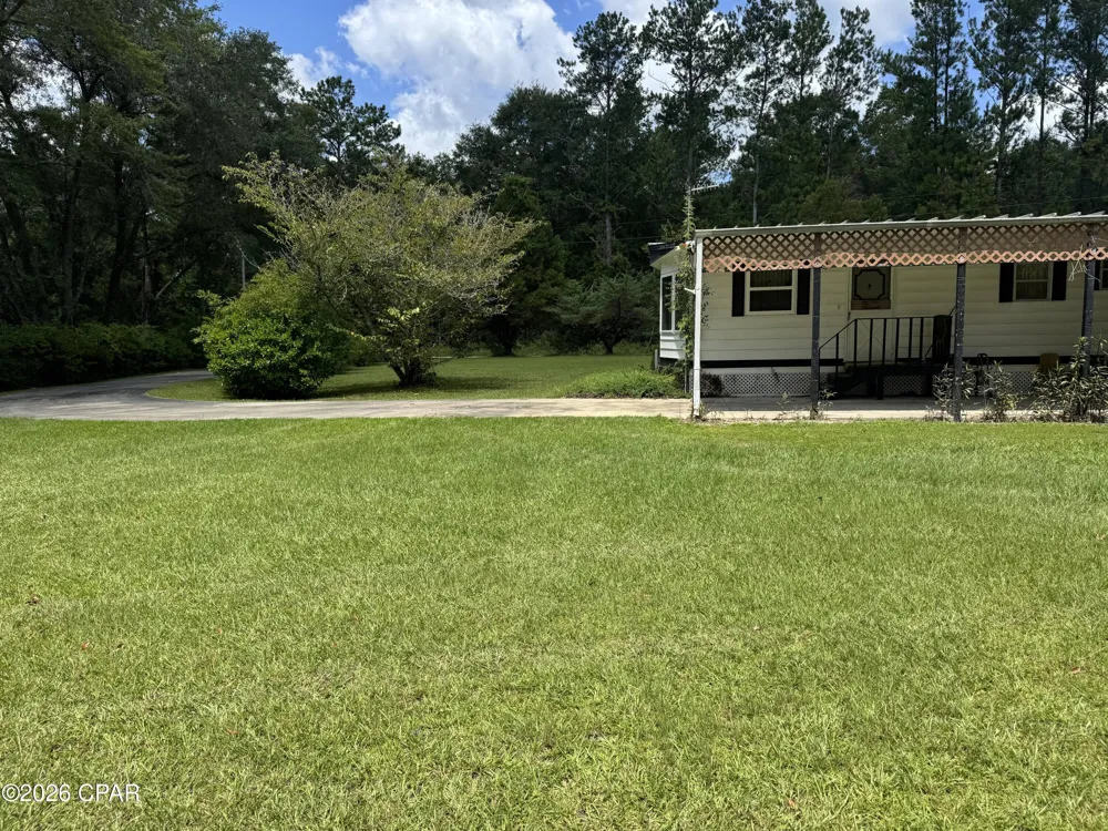 1929 Holmes Creek Road Graceville, FL 32440