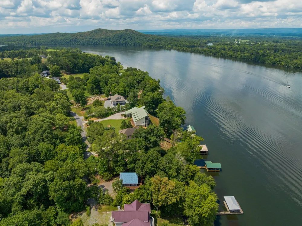 357 Russell Lane Decatur, TN 37322