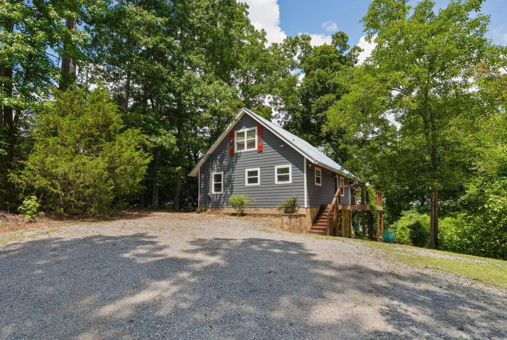 357 Russell Lane Decatur, TN 37322