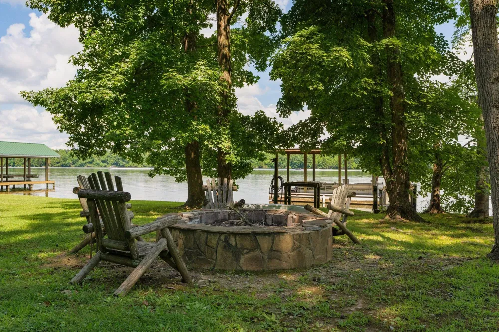 357 Russell Lane Decatur, TN 37322