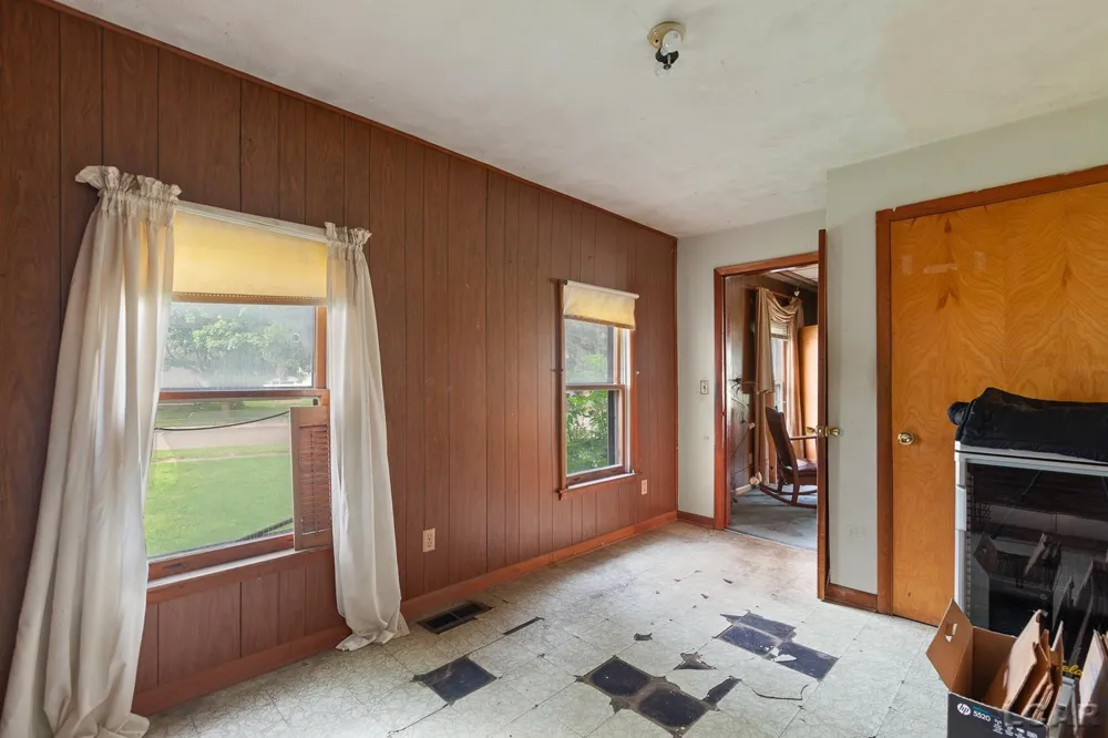 306 Summer Street Adrian City, MI 49221
