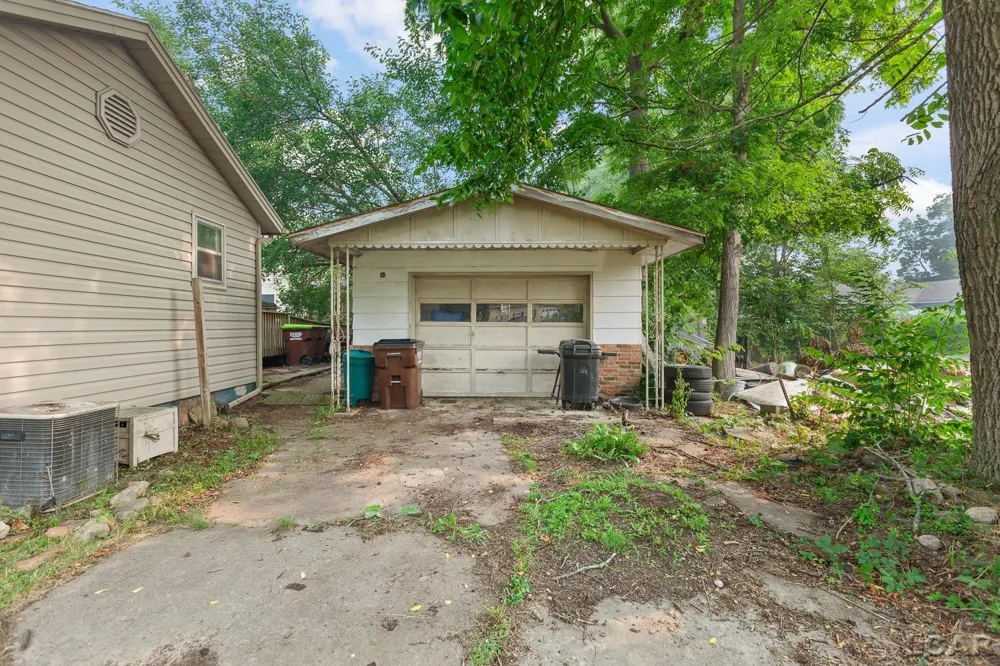 306 Summer Street Adrian City, MI 49221
