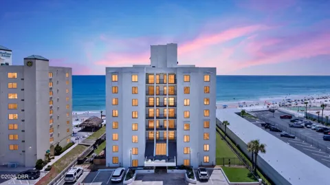 2615 S Atlantic Avenue #4C