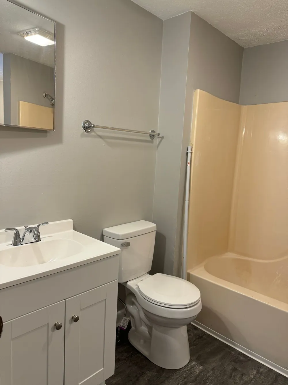 1117 Hyman St #B Clarksville, TN 37040