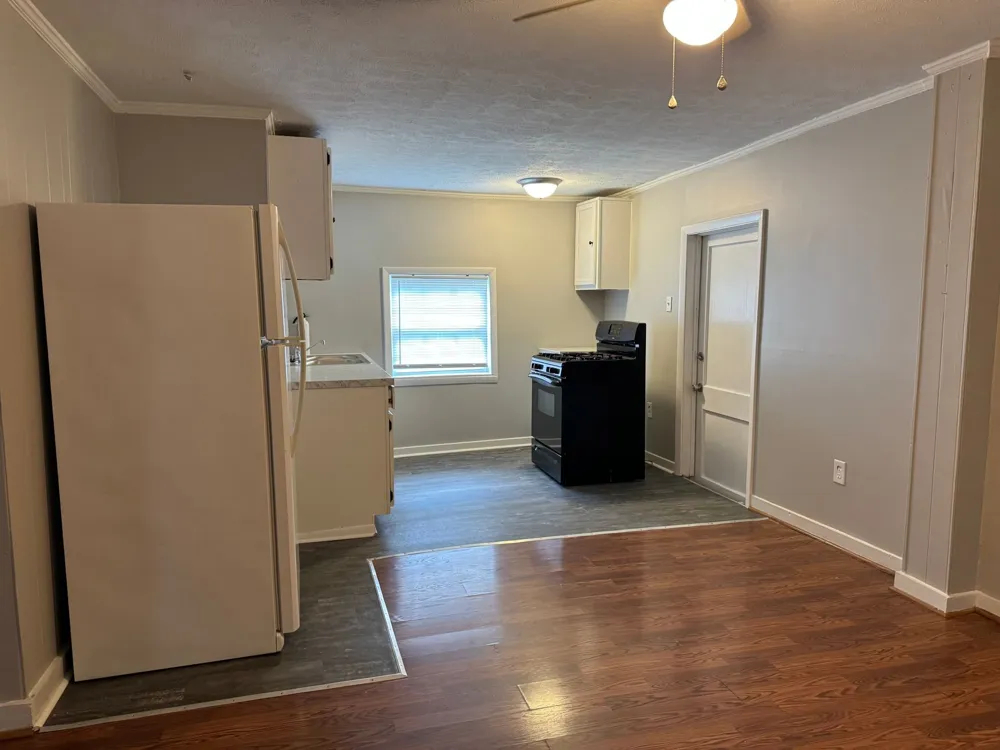 1117 Hyman St #B Clarksville, TN 37040