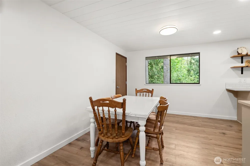 708 NE Eaton Court Castle Rock, WA 98611