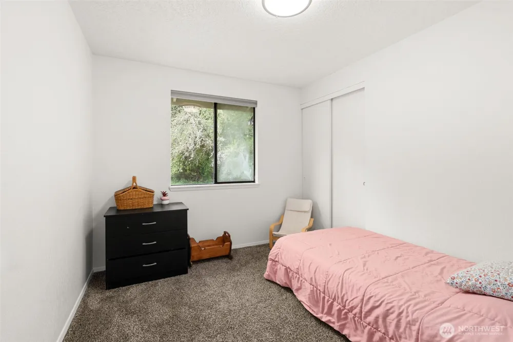 708 NE Eaton Court Castle Rock, WA 98611