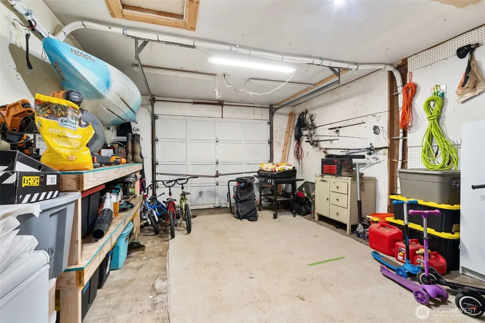 708 NE Eaton Court Castle Rock, WA 98611