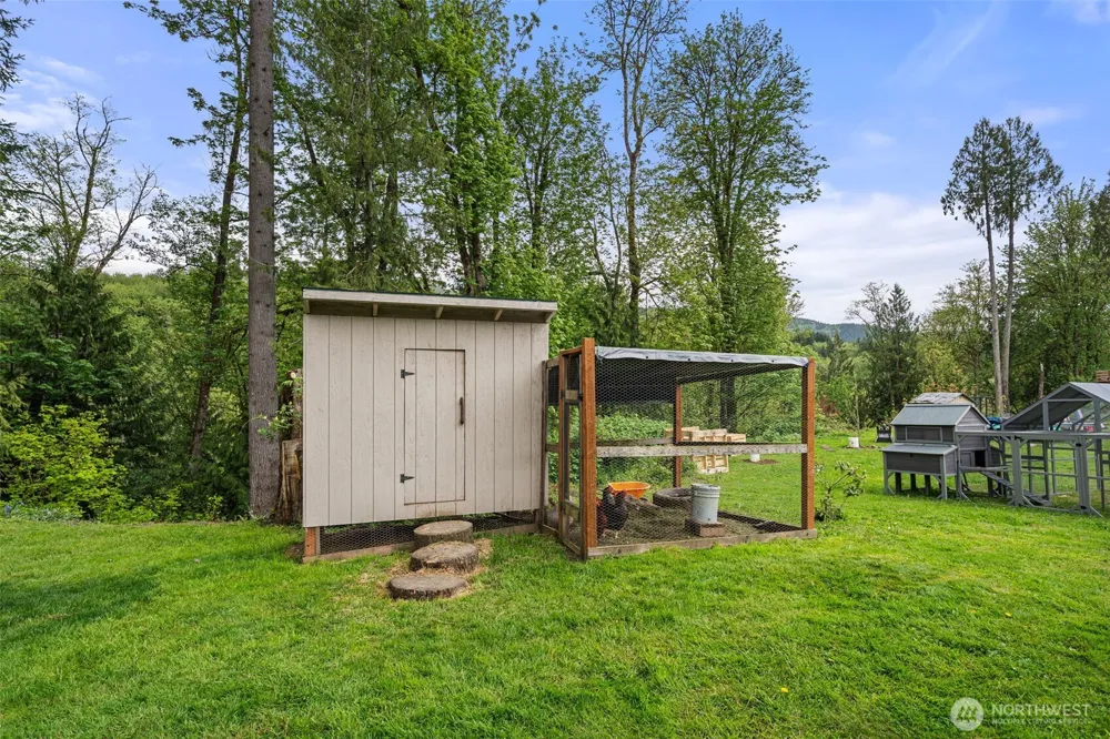 708 NE Eaton Court Castle Rock, WA 98611