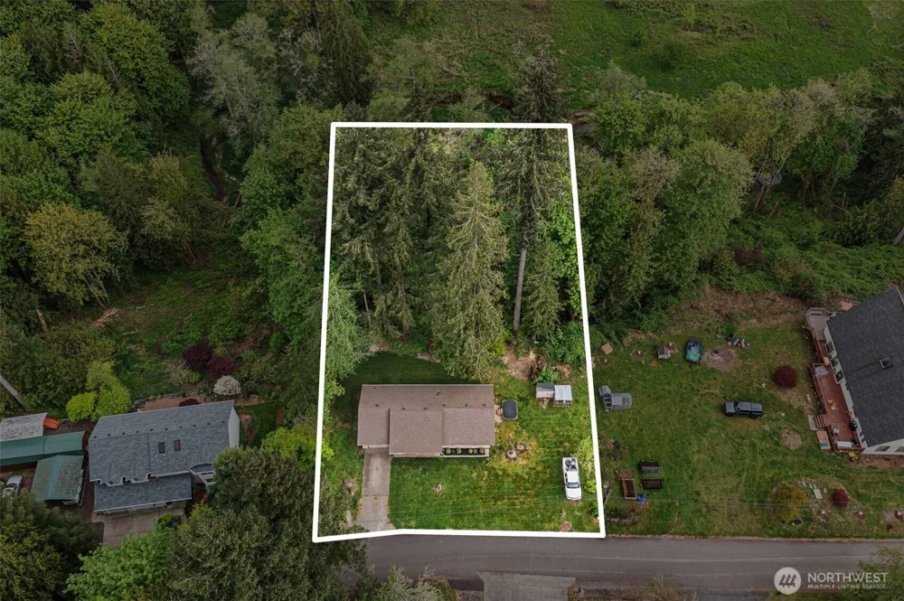 708 NE Eaton Court Castle Rock, WA 98611