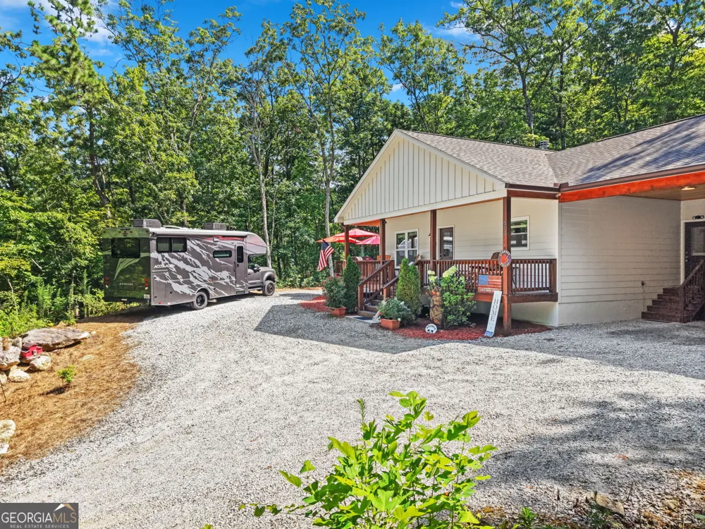 613 Abby LN Clayton, GA 30525