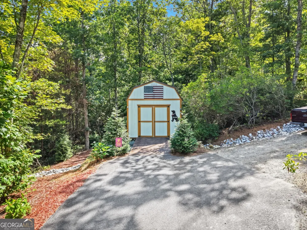 613 Abby LN Clayton, GA 30525
