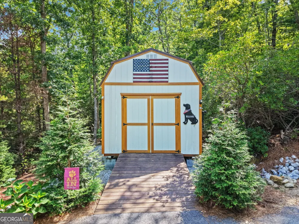 613 Abby LN Clayton, GA 30525