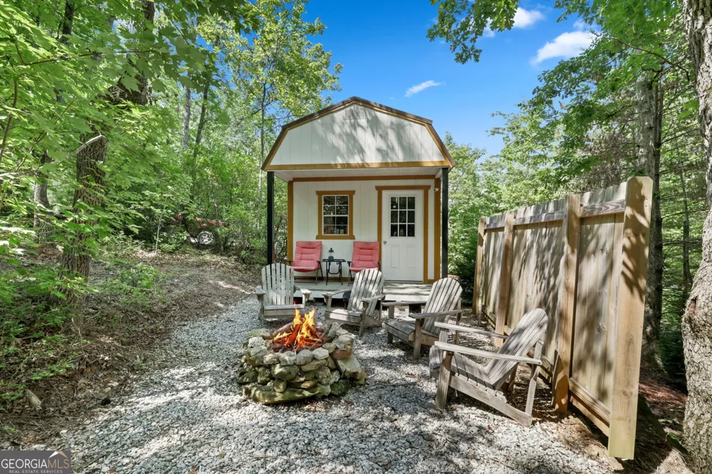 613 Abby LN Clayton, GA 30525