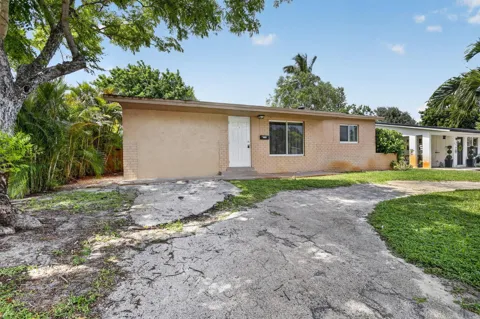 6281 NW 14TH COURT