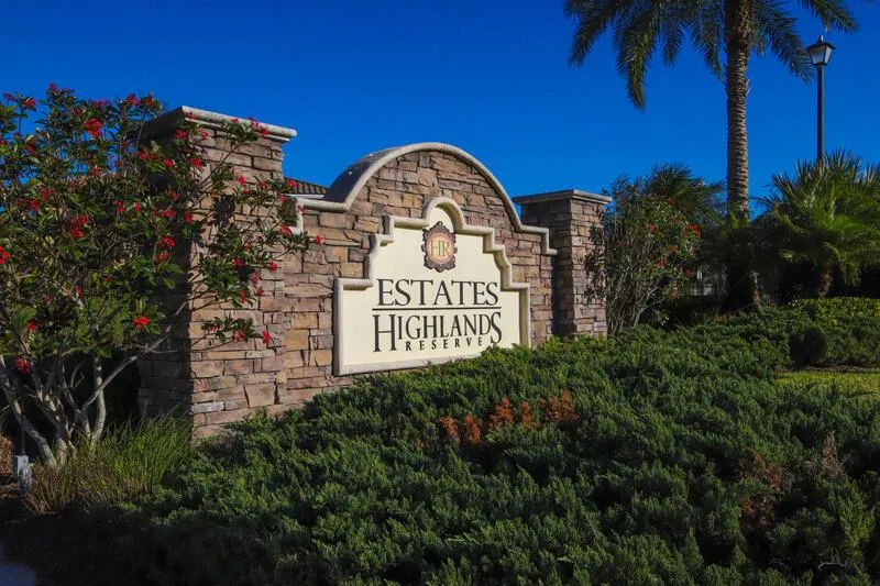 5753 SW LONGSPUR LANE Palm City, FL 34990