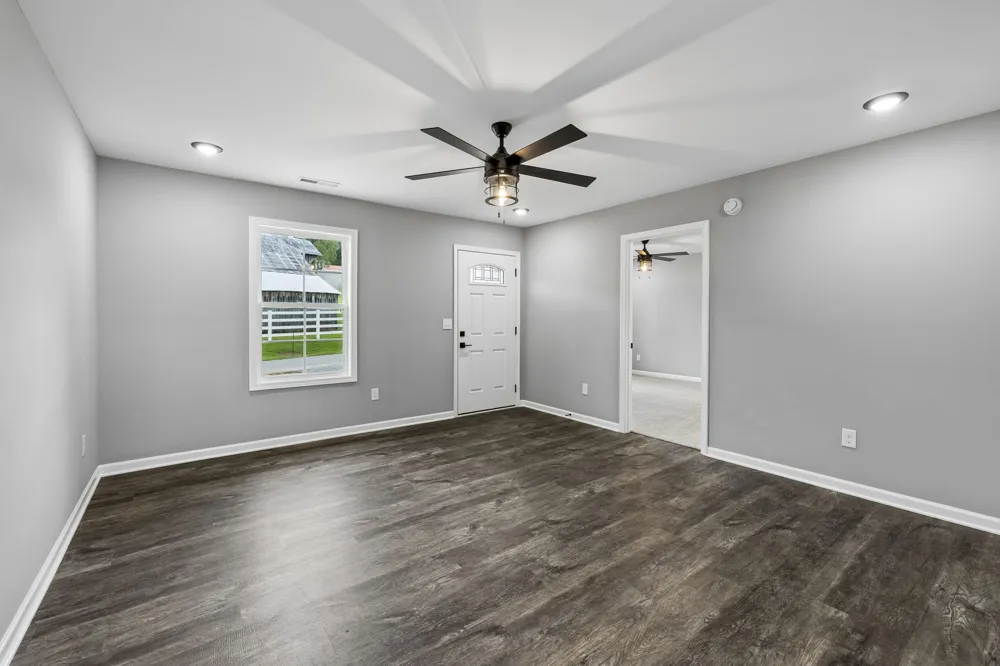 102 Hills St Woodbury, TN 37190