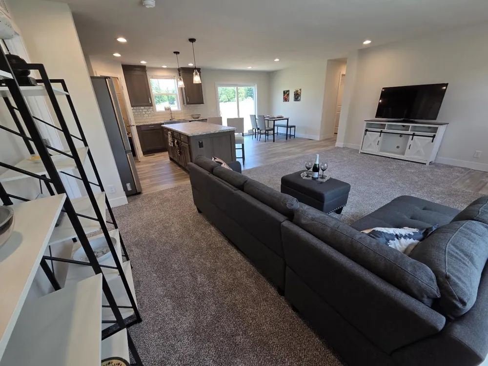 19068 W Yankee Road Reynolds Township, MI 49336