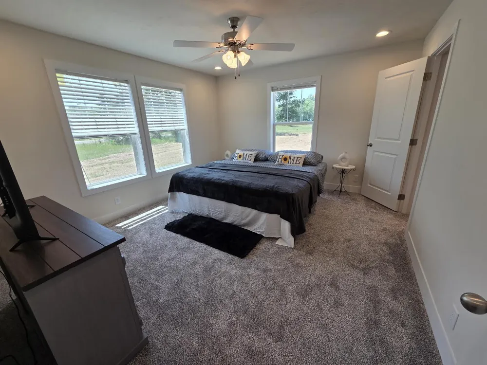 19068 W Yankee Road Reynolds Township, MI 49336