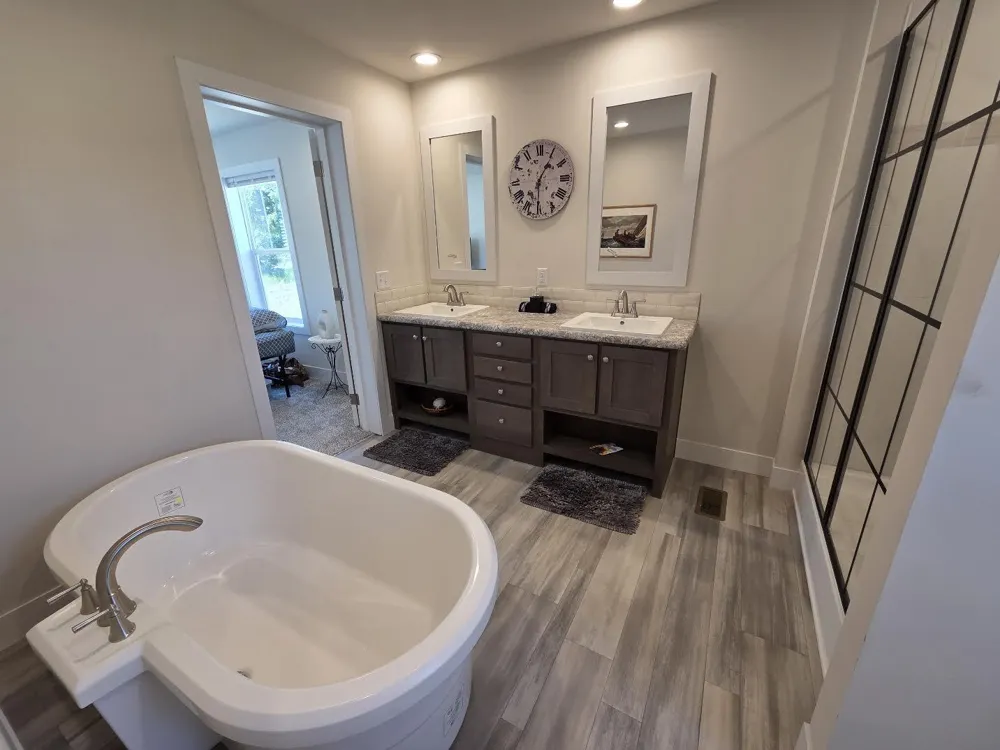 19068 W Yankee Road Reynolds Township, MI 49336