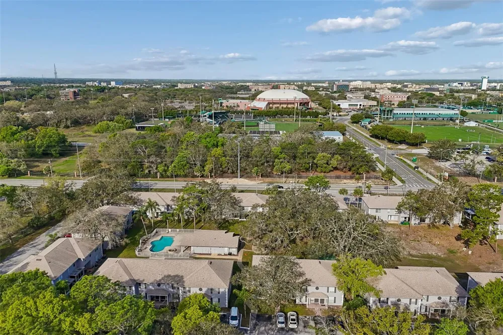 5182 SUNRIDGE PALMS DRIVE #5182 Tampa, FL 33617