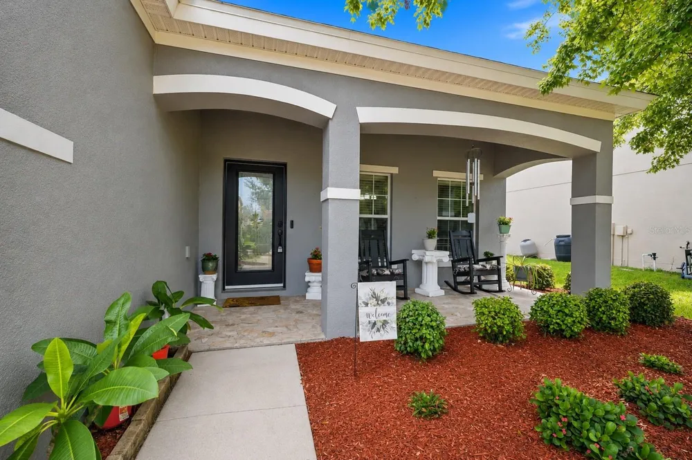 2814 MAPLE BROOK LOOP Lutz, FL 33558