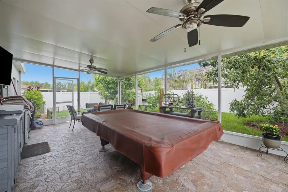2814 MAPLE BROOK LOOP Lutz, FL 33558