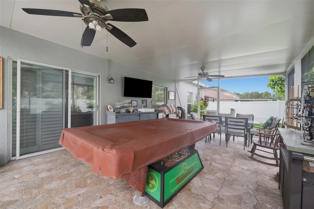 2814 MAPLE BROOK LOOP Lutz, FL 33558