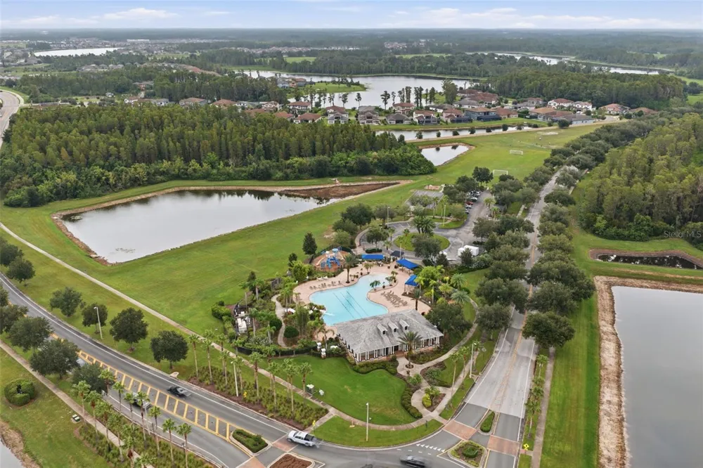 2814 MAPLE BROOK LOOP Lutz, FL 33558
